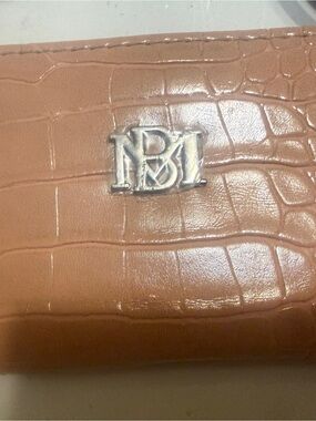 Croc-Embossed Tan Women's Wallet
